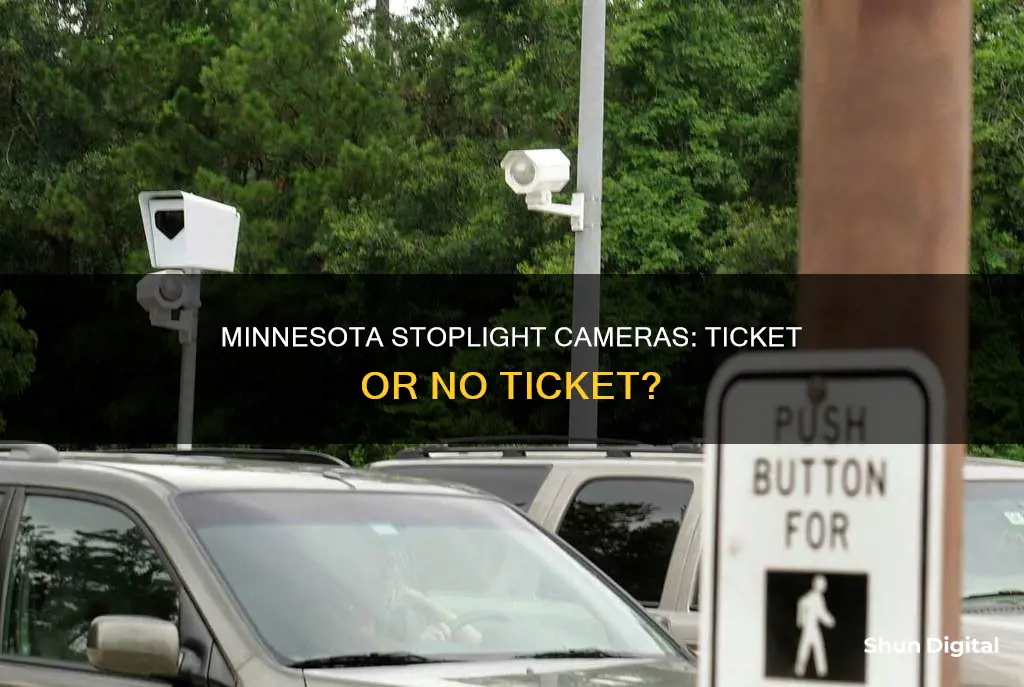 do minnestoa stoplight cameras give tickets