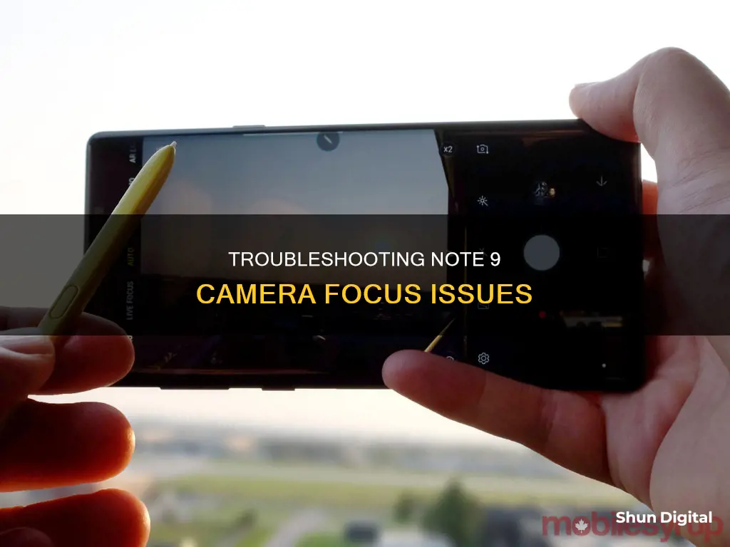 how do I stop my note 9 camera from focusing