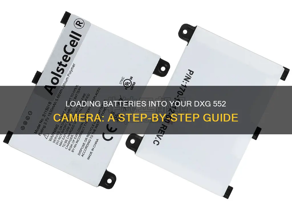 how to load batteries into dxg 552 camera