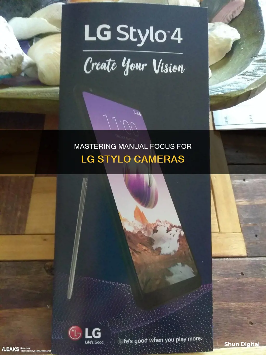 how to manually focus lg stylo camera