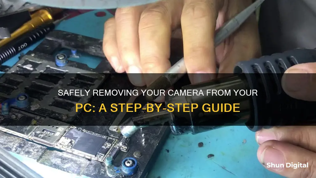 how to safely remove camera from pc