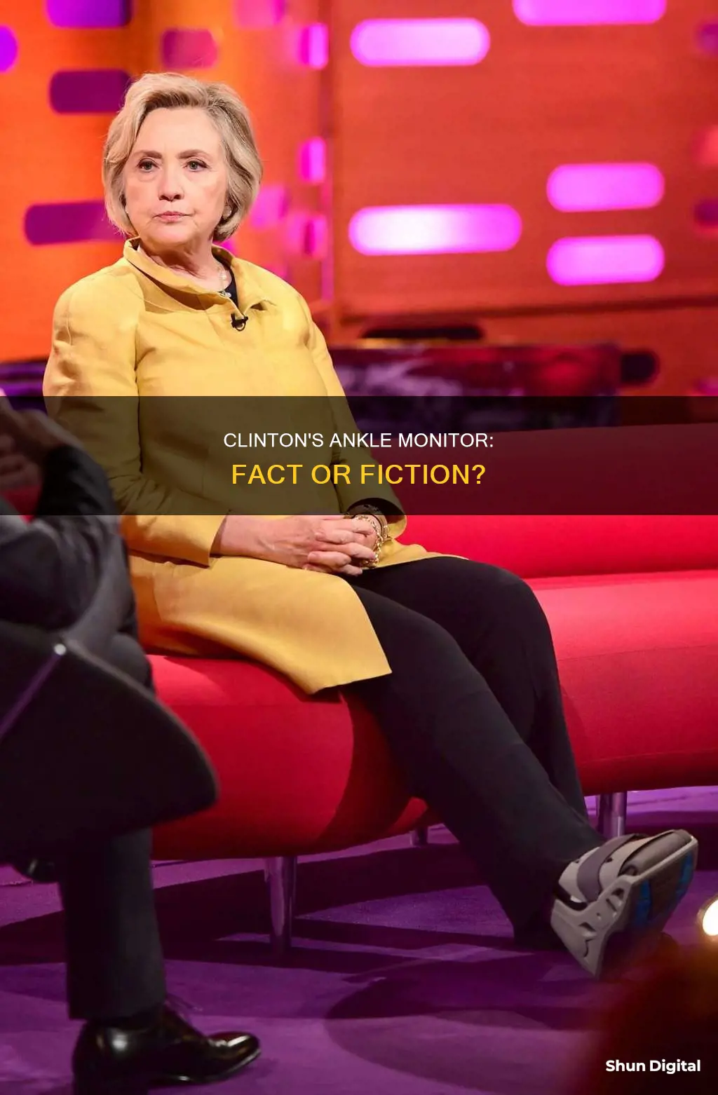 is clinton wearing an ankle monitor