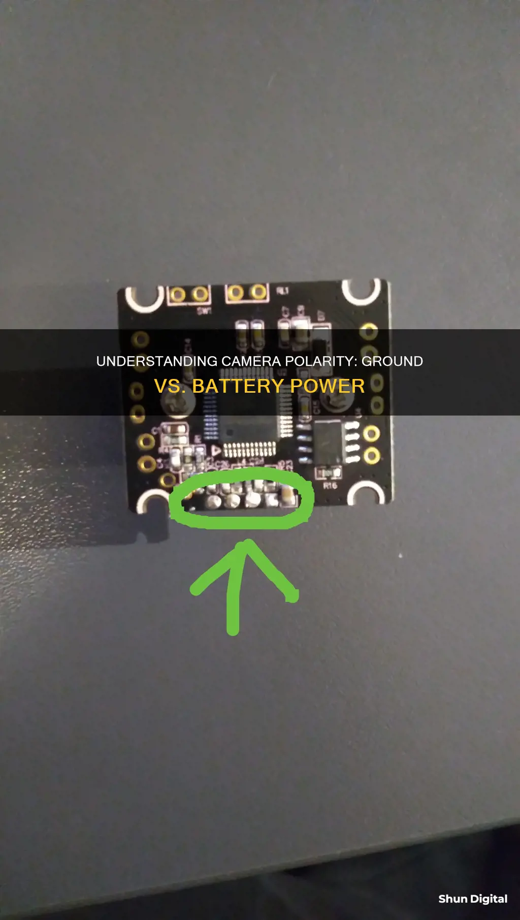 what is camera polarity ground or battery