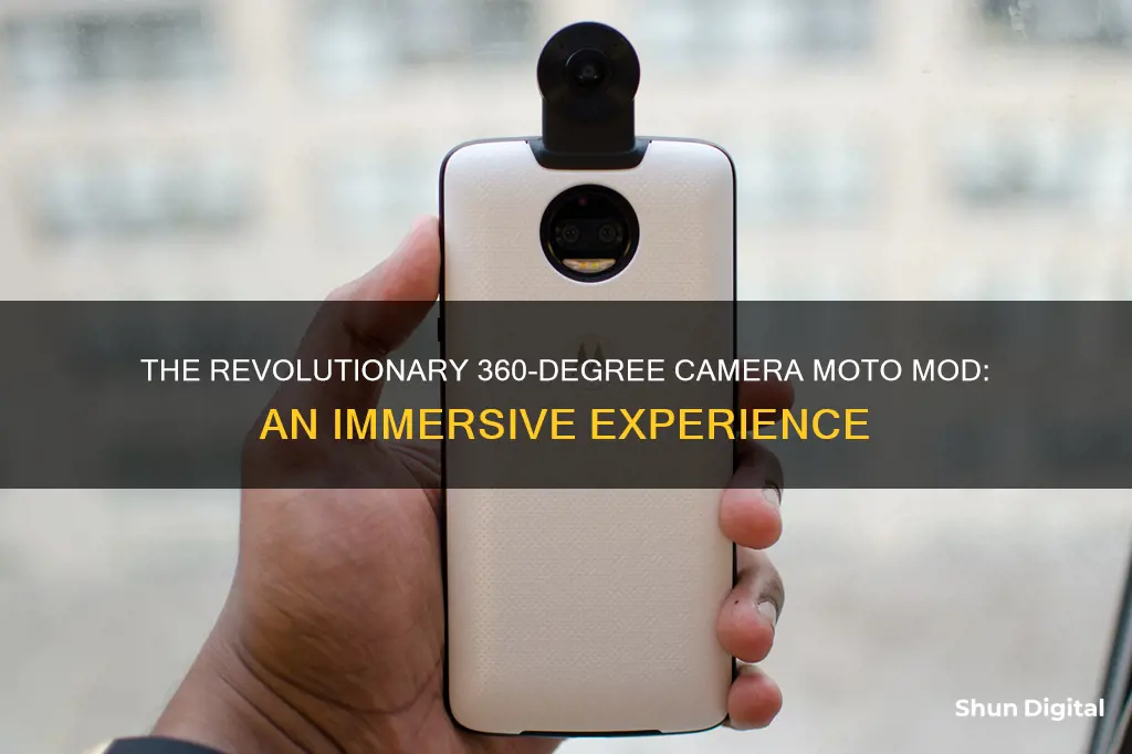 what is the 360-degree camera moto mod